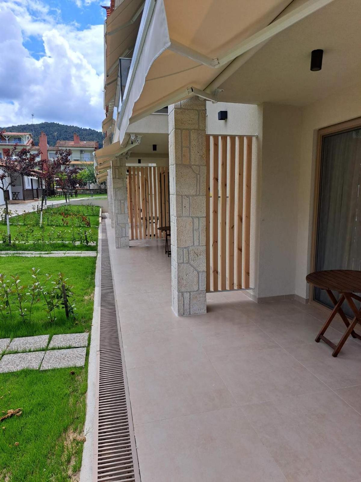 Haus Platanos Apartments & Bungalows By The Sea Вурвуру Экстерьер фото